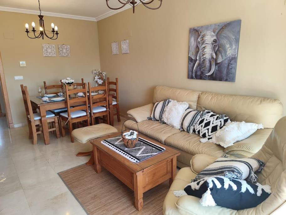 Penthouse Paradiso: 2Br Oasis In Casares Del Sol Exterior foto